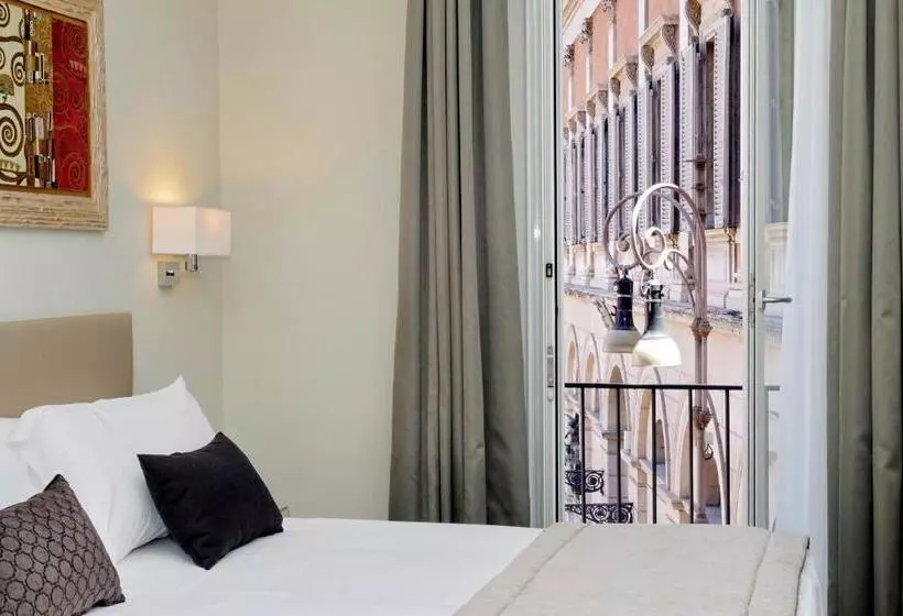 تختخواب و صبحانه Piazza Venezia Grand Suite