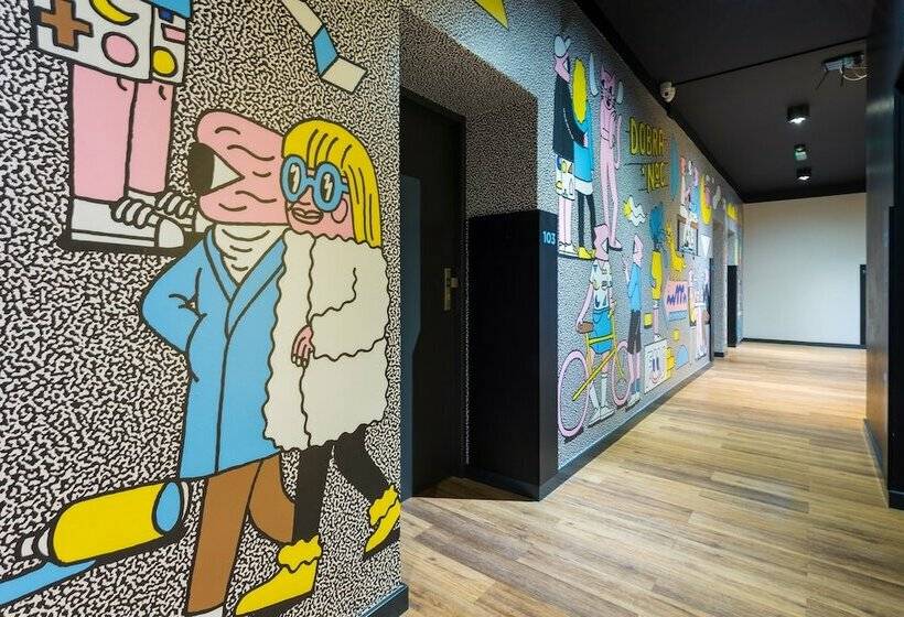 Отель Aparthouse Woźna 11 Old Town