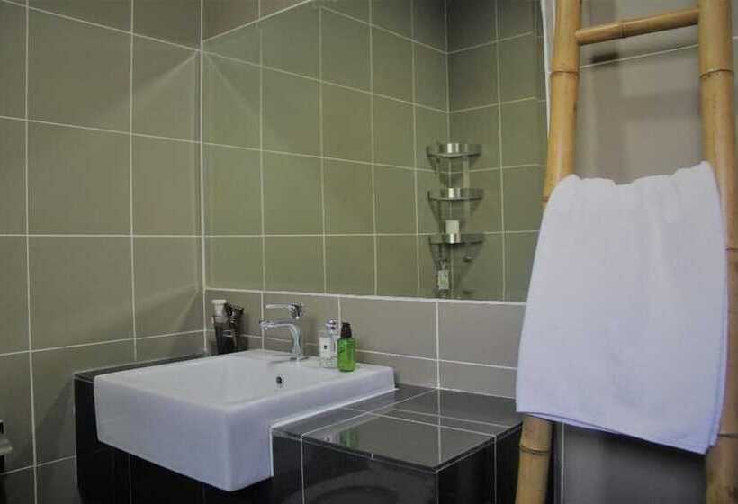 Pensão Rail Suite Aeropod