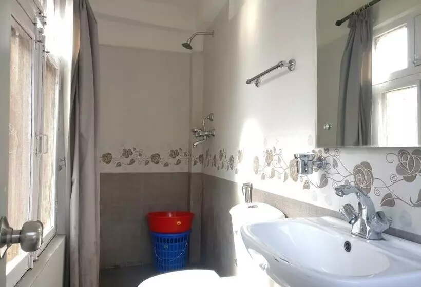 پانسیون Sun Apartment & Guest House