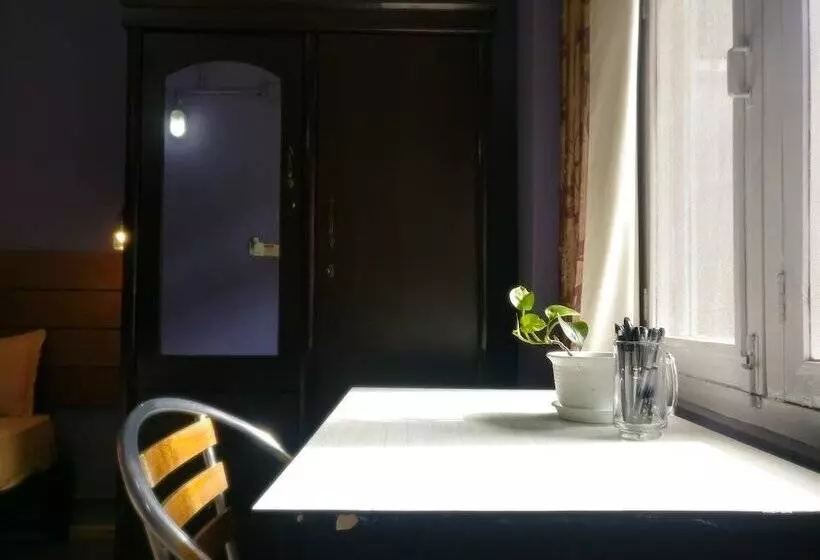 پانسیون Sun Apartment & Guest House