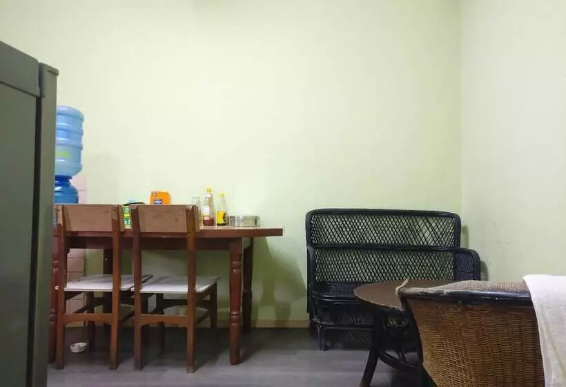 پانسیون Sun Apartment & Guest House