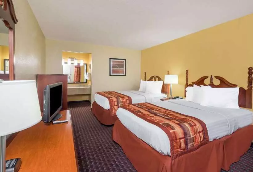 ホテル Baymont By Wyndham Goodlettsville Nashville