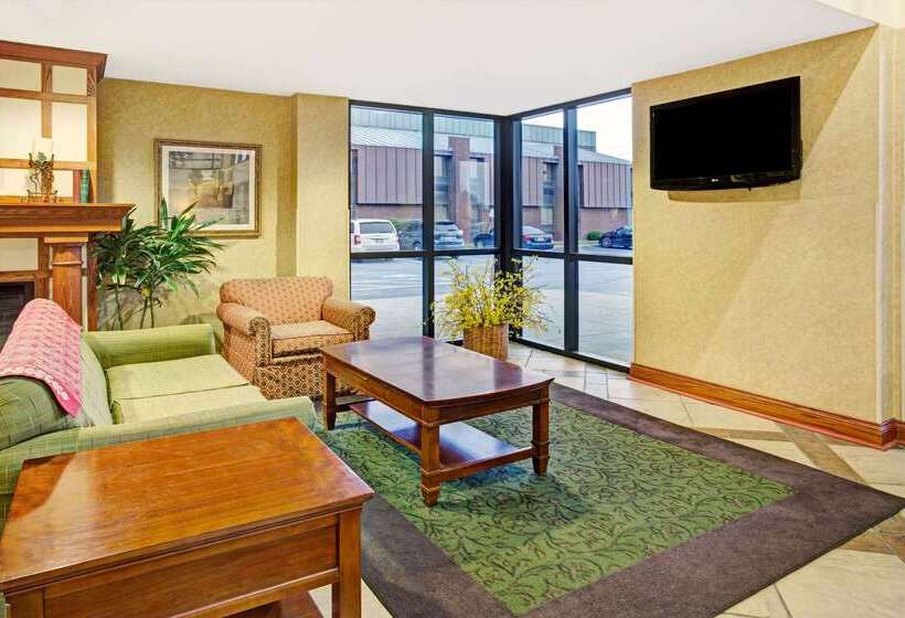 فندق Baymont By Wyndham Indianapolis West