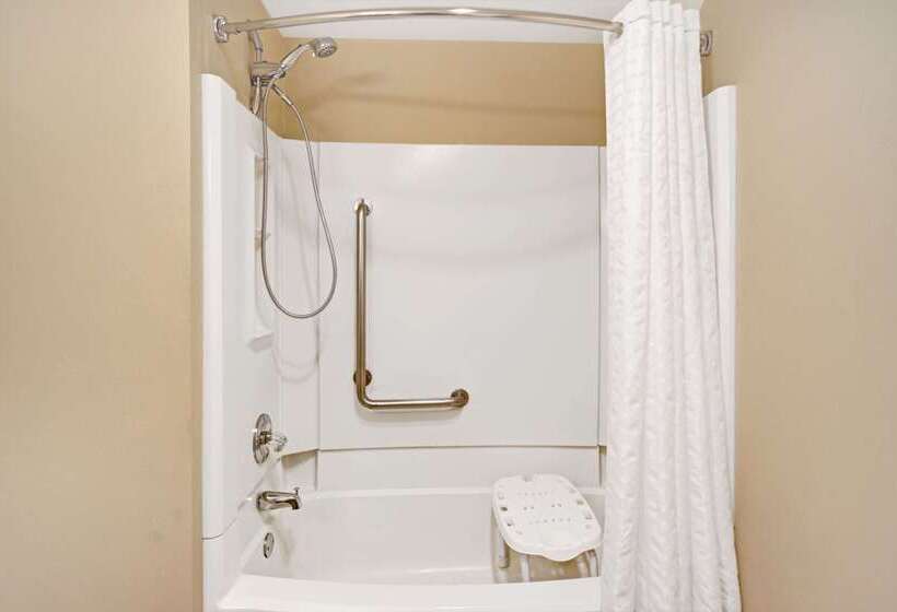 فندق Baymont By Wyndham Indianapolis West