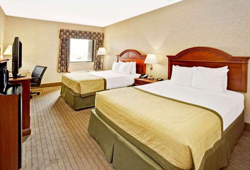 فندق Baymont By Wyndham Indianapolis West