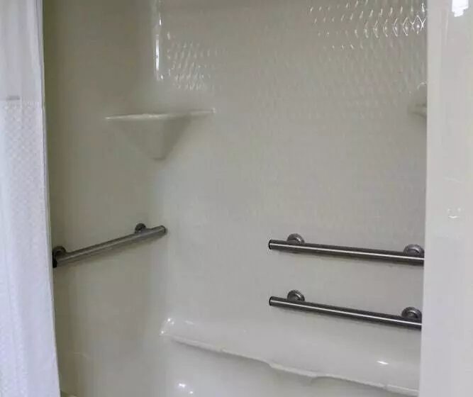 هتل Baymont By Wyndham Newark At University Of Delaware