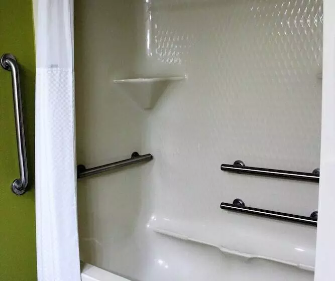 هتل Baymont By Wyndham Newark At University Of Delaware