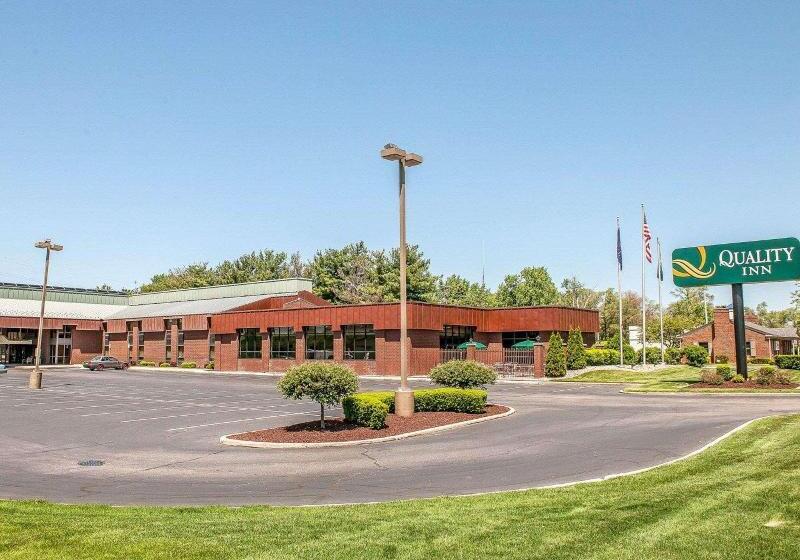 Otel Baymont By Wyndham South Bend Near Notre Dame