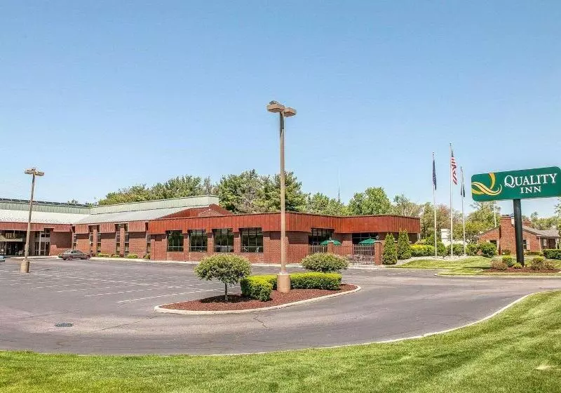 هتل Baymont By Wyndham South Bend Near Notre Dame