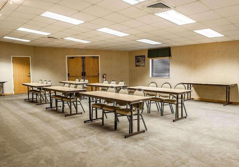 Otel Baymont By Wyndham South Bend Near Notre Dame