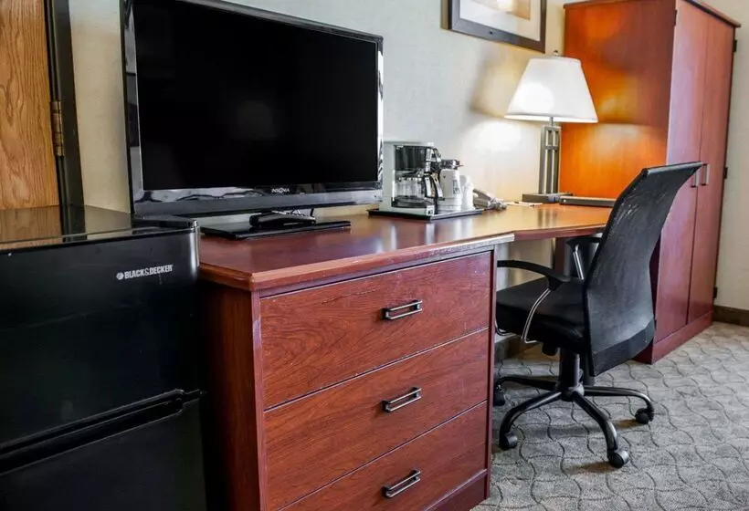 酒店 Howard Johnson By Wyndham Urbana