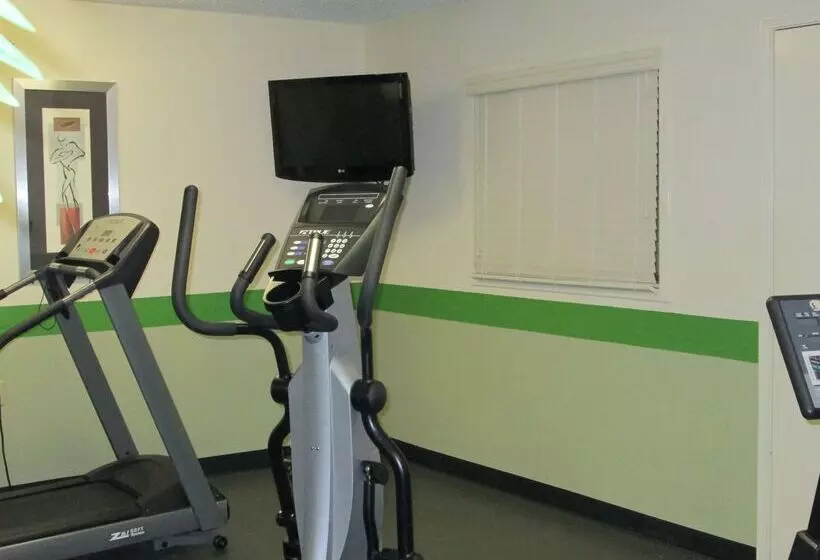 Отель Extended Stay America Suites Dallas Plano Parkway Med Center