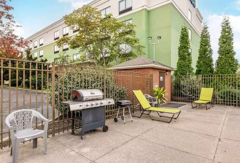 Отель Extended Stay America Suites  Evansville  East