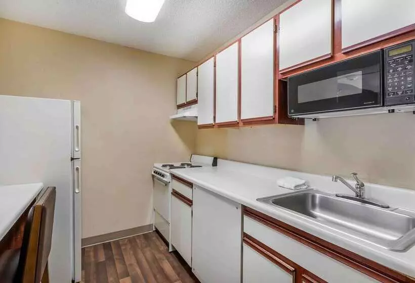 Отель Extended Stay America Suites  Evansville  East