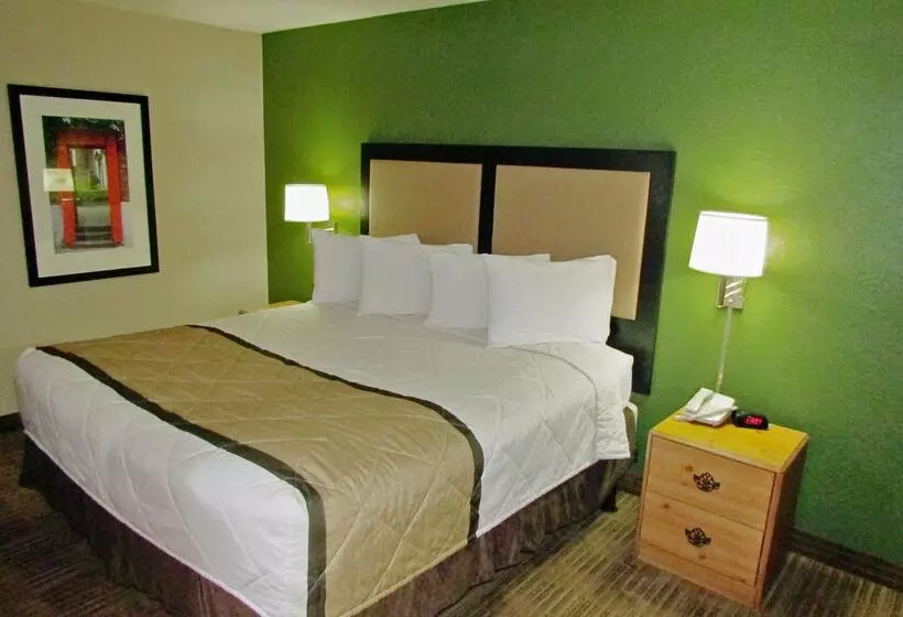 בית מלון כפרי Extended Stay America Suites Phoenix Biltmore