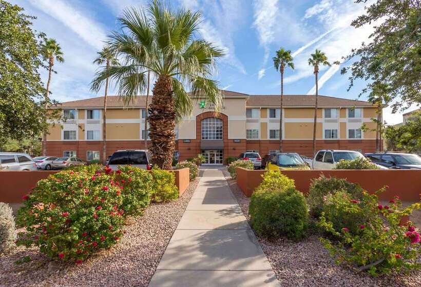 Отель Extended Stay America Suites Phoenix Biltmore