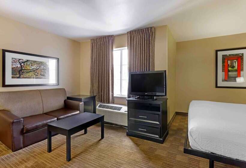 Отель Extended Stay America Suites Phoenix Biltmore