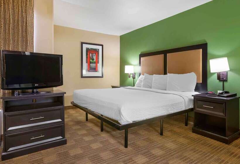 Отель Extended Stay America Suites Phoenix Biltmore
