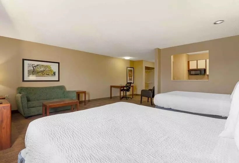בית מלון כפרי Extended Stay America Suites  Tulsa  Midtown