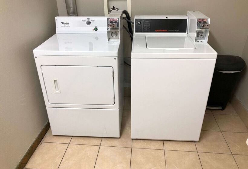 酒店 La Quinta Inn & Suites By Wyndham Minneapolis Northwest