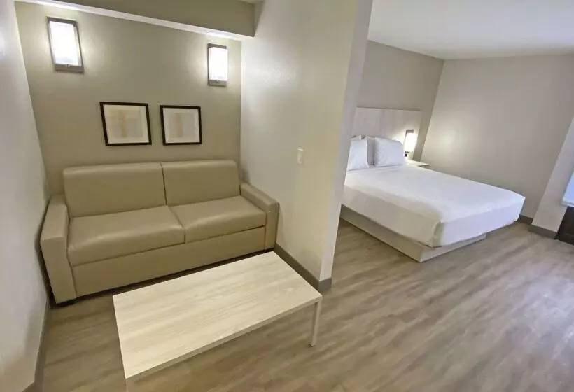 Отель Best Western Plus Sugar Land Stafford