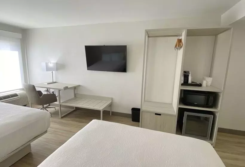 Отель Best Western Plus Sugar Land Stafford