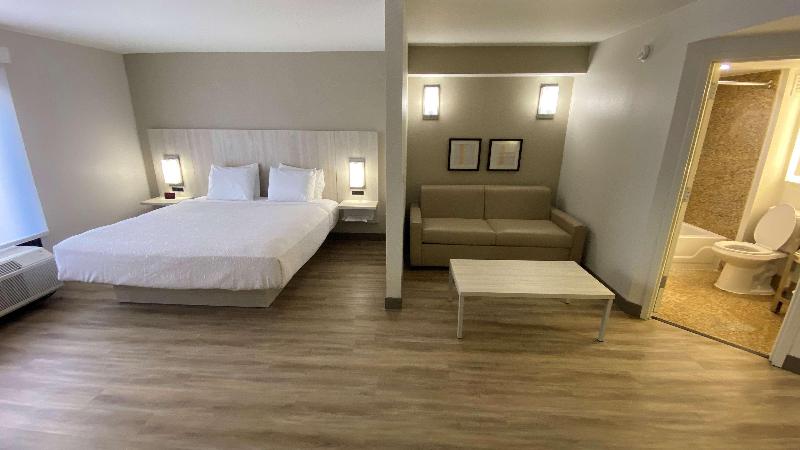 Отель Best Western Plus Sugar Land Stafford