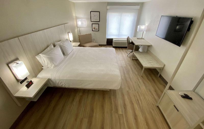 Отель Best Western Plus Sugar Land Stafford