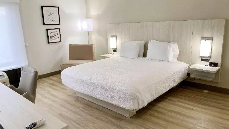 Отель Best Western Plus Sugar Land Stafford