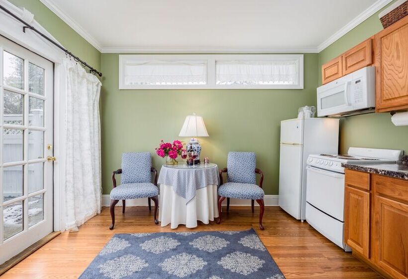 فندق Simsbury 1820 House