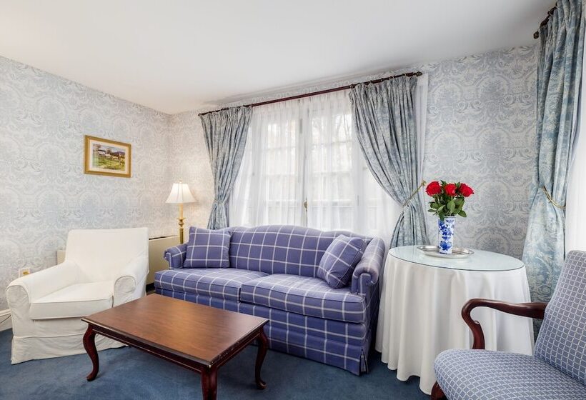 فندق Simsbury 1820 House