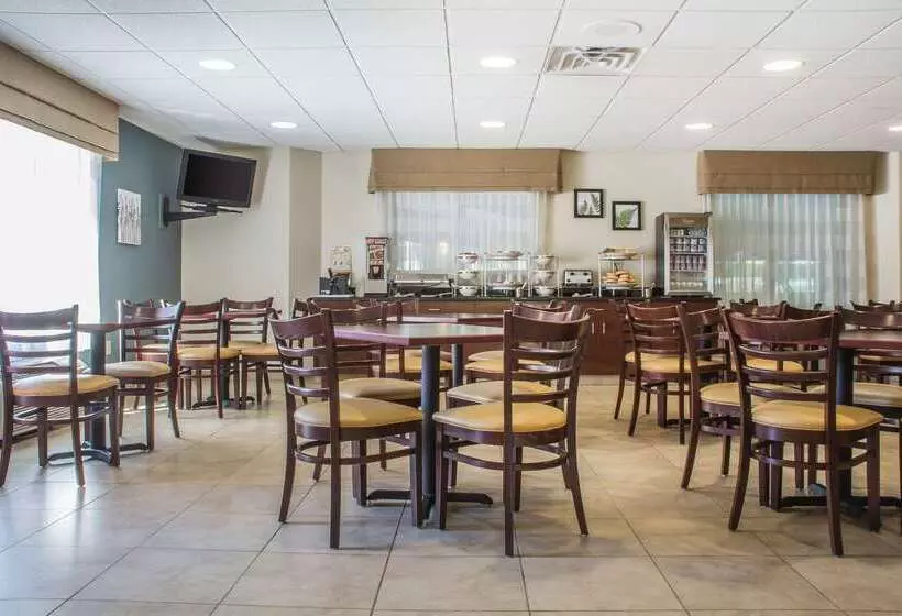 בית מלון כפרי Sleep Inn