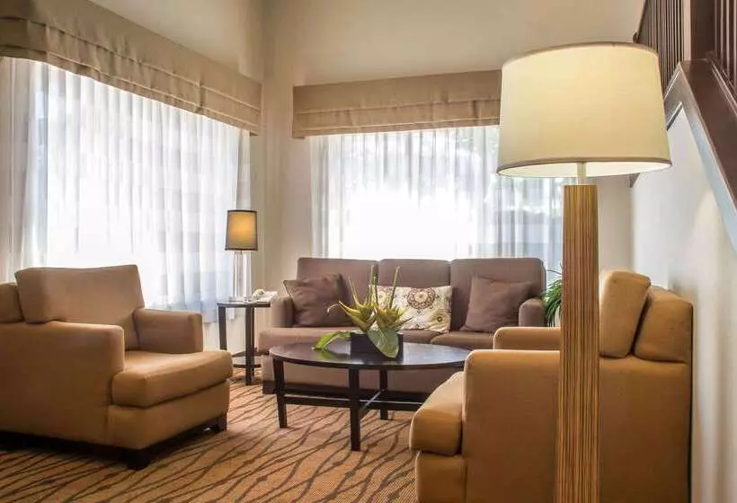 בית מלון כפרי Sleep Inn