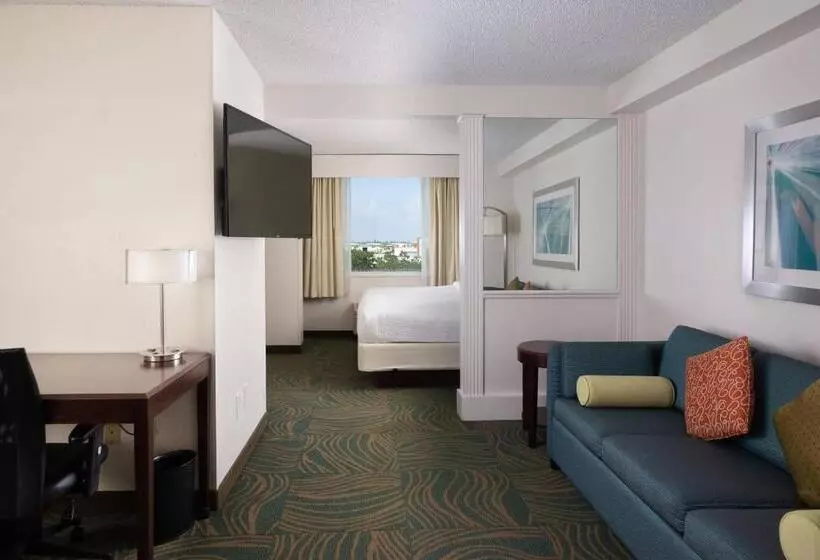 ホテル Springhill Suites Fort Lauderdale Airport