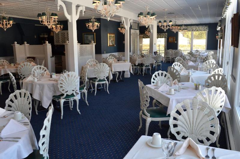 Отель Stafford's Bay View Inn