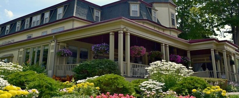 Отель Stafford's Bay View Inn