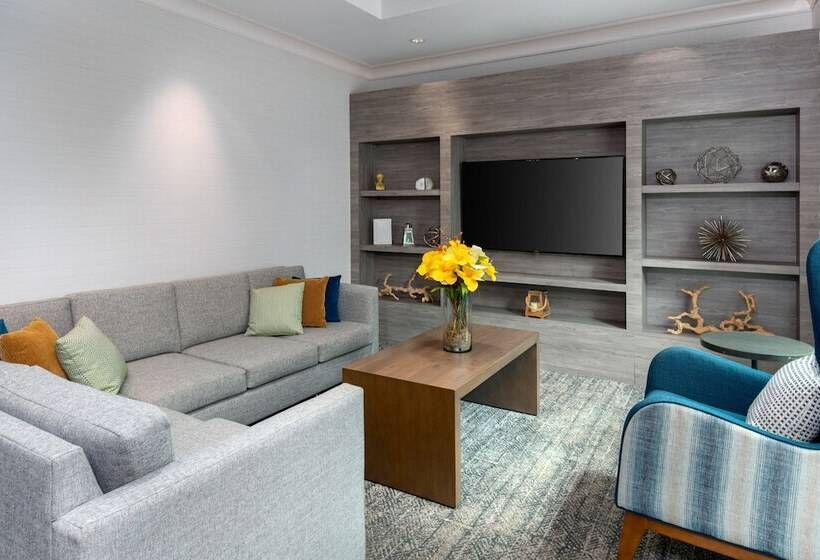 فندق Staybridge Suites Miami Doral Area, An Ihg