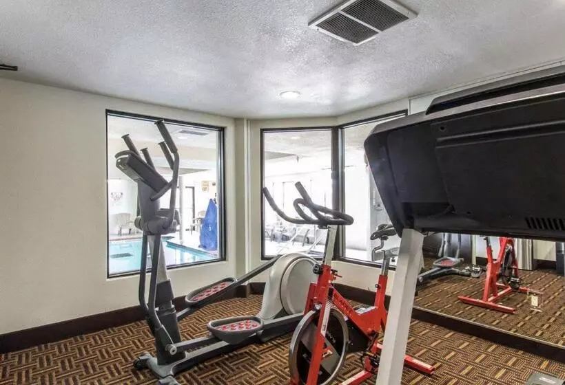 The Douillet By Demeure Hotels