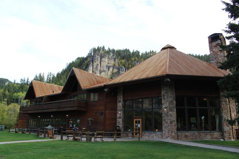 منتجع Spearfish Canyon Lodge