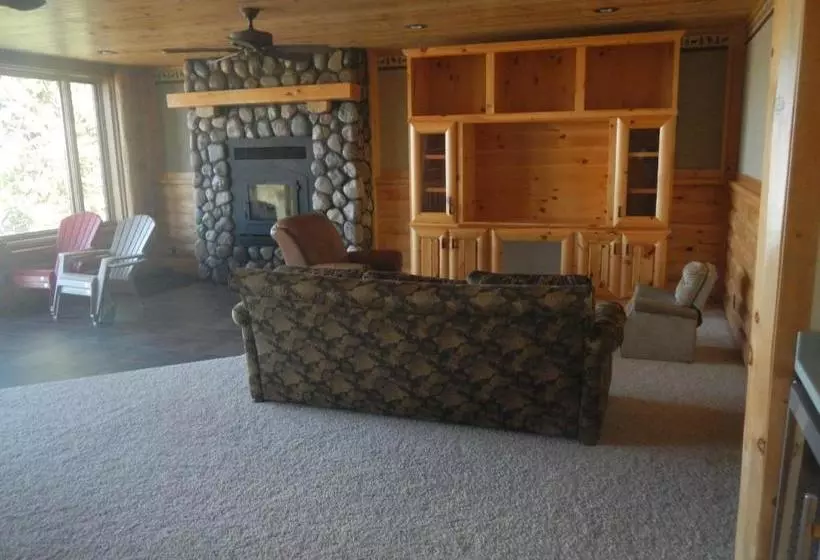 Solbakken Resort On Superior