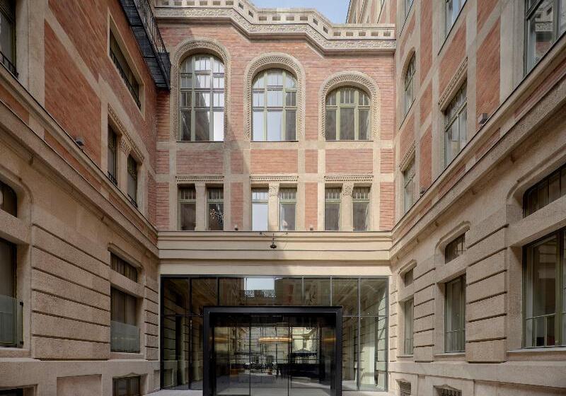 Kozmo Hotel Suites & Spa Small Luxury Hotels Of The World