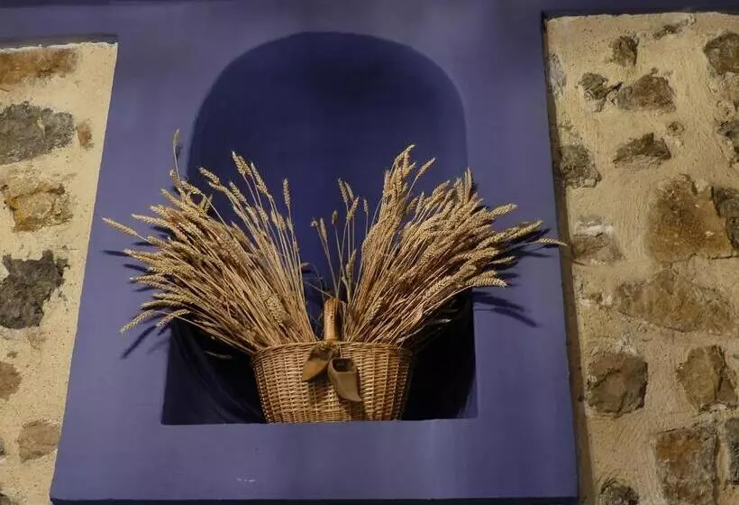 هتل Posada Del Adarve