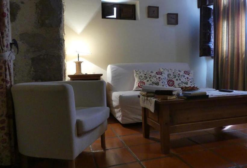 هتل Posada Del Adarve