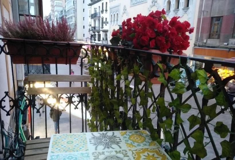 مسافرخانه Alojamientos Cantíber