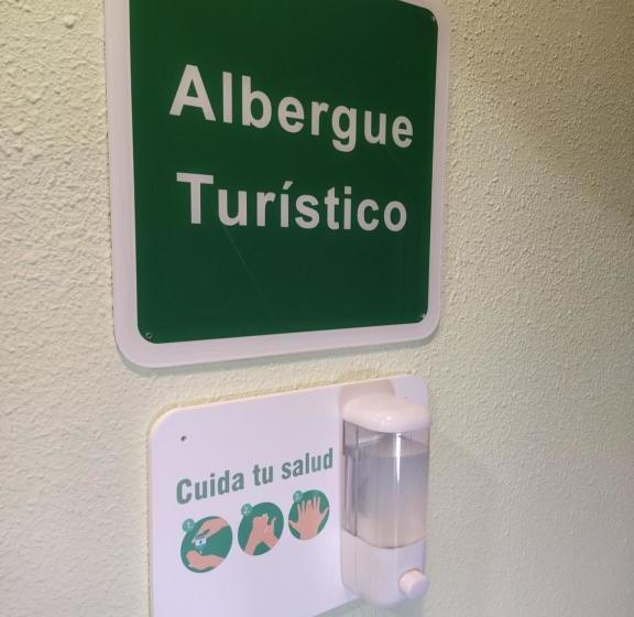 مسافرخانه Alojamientos Cantíber