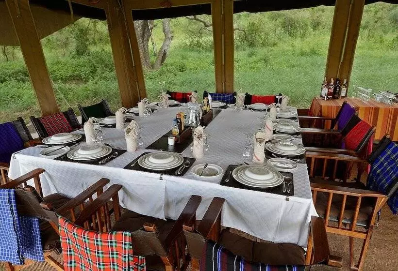 Hotelli Matembezi Safari Lodge