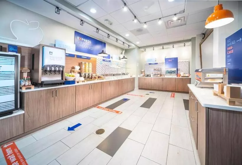 ホテル Holiday Inn Express   Brevard, An Ihg