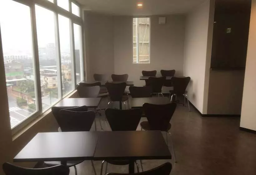 Business Hotel Akayane   Hostel
