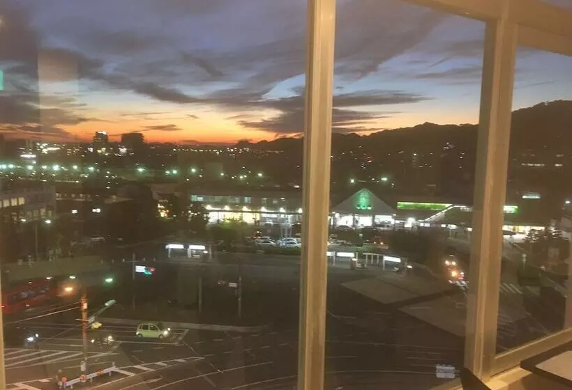 Business Hotel Akayane   Hostel